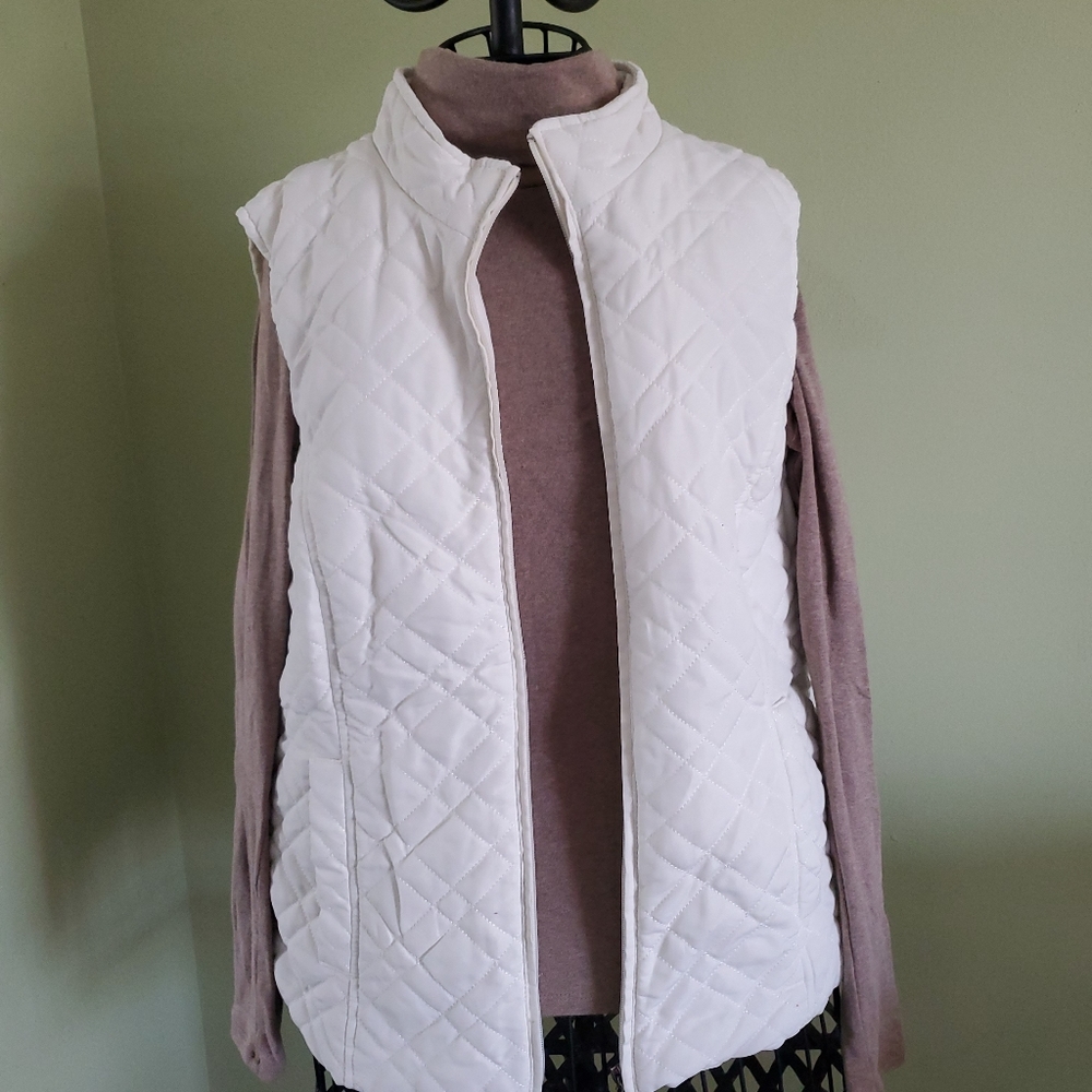 White vest
